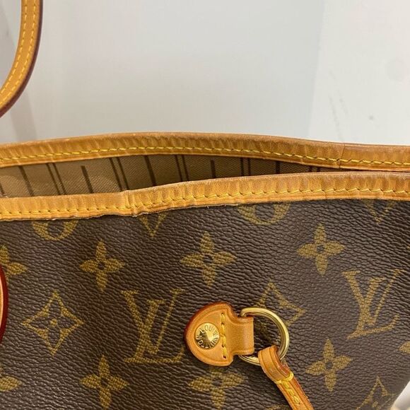 Louis Vuitton Women Pre-Loved Bag Very Good Condition - Picture 2 of 7